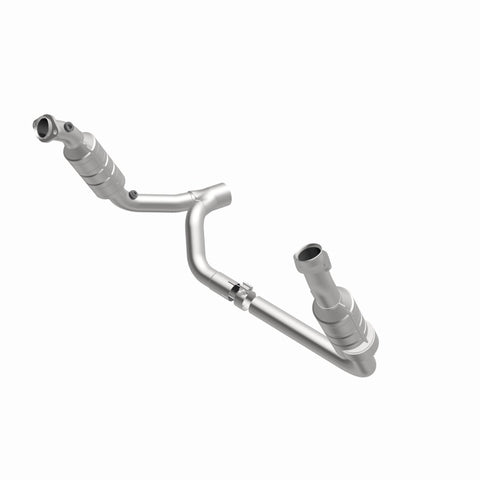 MagnaFlow Direct Fit Catalytic Converter 2006 Dodge RAM 1500 Pickup 5.7L Solid Front Axle - 49711