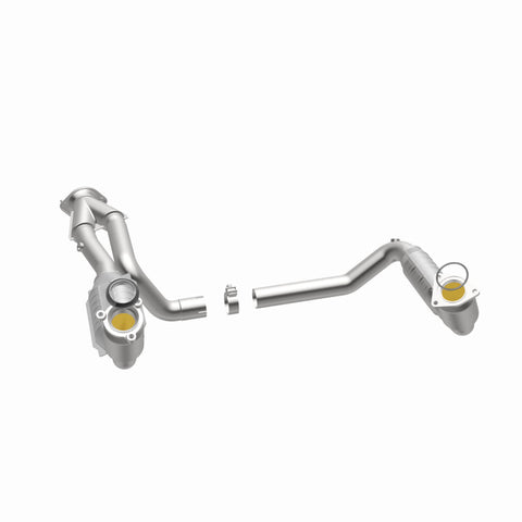 MagnaFlow Conv DF 99-00 Chevy Pickups 4.3L - 447284