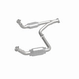MagnaFlow Direct Fit Catalytic Converter 00-01Tahoe/Yukon V8 5.7L - 93603