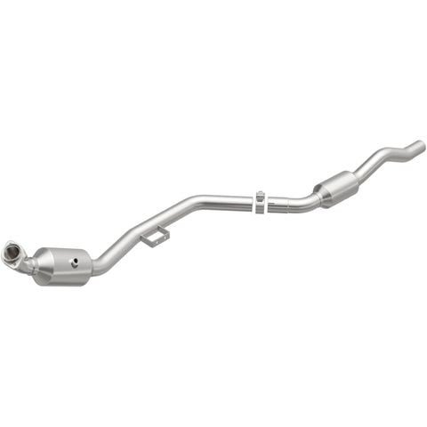 MagnaFlow Direct Fit Catalytic Converter OEM 2007 Mercedes-Benz E350 Underbody - 69.125in Length - 5411666