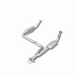 MagnaFlow Conv DF 07-09 Chevrolet/GMC Silverado/Sierra 2500 HD 6.0L Y-Pipe Assembly excludes Classic - 49644