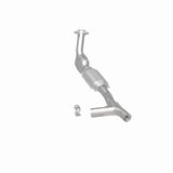 MagnaFlow Direct Fit Catalytic Converter 97-98 Ford Trucks 5.4L - 447130
