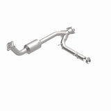 MagnaFlow Conv Direct Fit 05-06 Lincoln Navigator 5.4L w/ 3in Main Piping - 52508