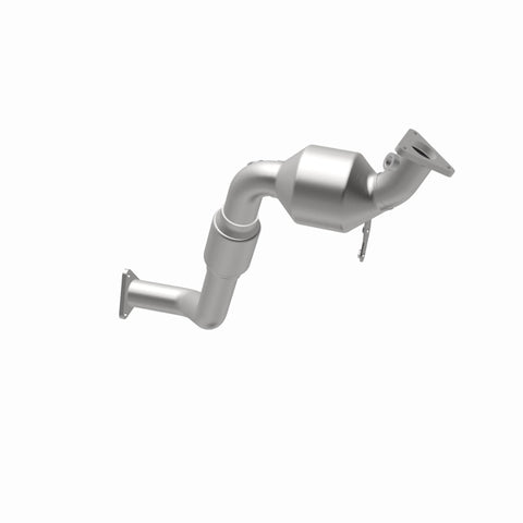 MagnaFlow Direct Fit Catalytic Converter 07 VW Touareg 3.6L Rear close - 51947