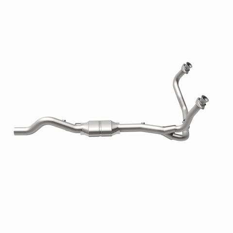 MagnaFlow Direct Fit Catalytic Converter 00-03 Durango 4WD OEM - 49472