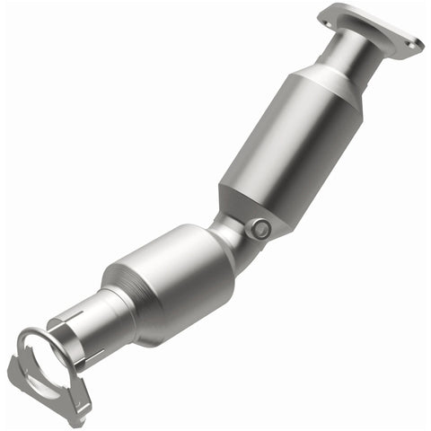 MagnaFlow Direct Fit Catalytic Converter 2010-2015 Prius L4 1.8 OEM Underbody - 52455
