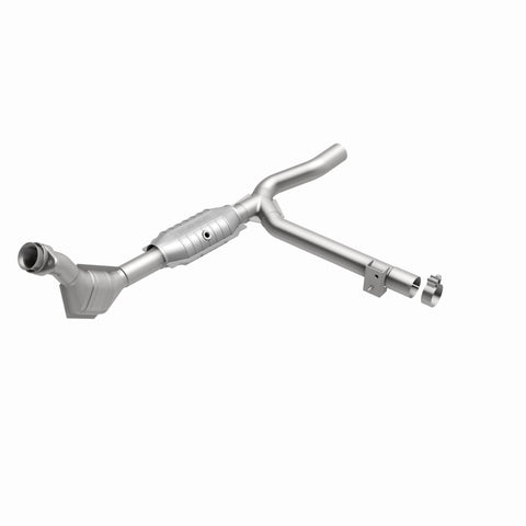 MagnaFlow Direct Fit Catalytic Converter 99-00 F-150 4.2L V6 2WD P/ - 93393