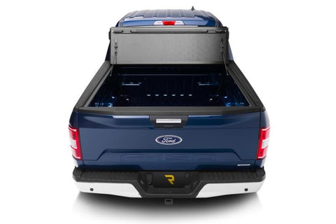 BAK 15-20 Ford F-150 5ft 6in Bed BAKFlip FiberMax - 1126329