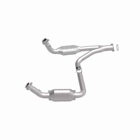 MagnaFlow Conv DF 07-09 Chevrolet/GMC Silverado/Sierra 2500 HD 6.0L Y-Pipe Assembly excludes Classic - 49644
