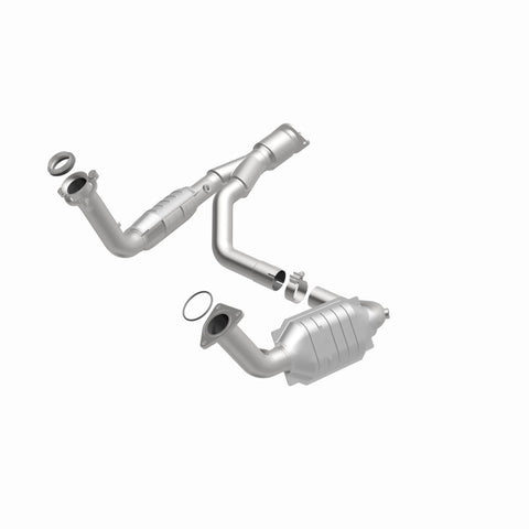 MagnaFlow Direct Fit Catalytic Converter 06-09 TB/Envoy 5.3/6.0 OEM - 49650