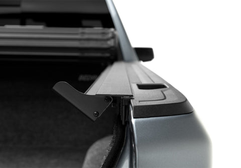 BAK 88-13 Chevy Silverado/GM Sierra Revolver X4s 8ft Bed Cover (2014 HD /2500 /3500) - 80102