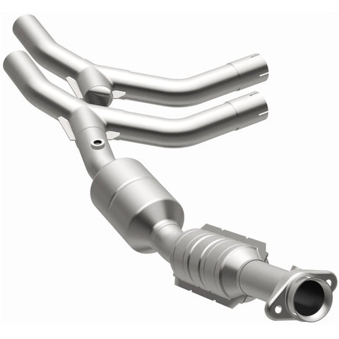MagnaFlow Direct Fit Catalytic Converter 05-07 Ford E150 4.6L Passenger Side - 51310