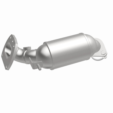 MagnaFlow 17-20 Toyota Sienna / 16-19 Lexus RX350 V6 3.5L Direct Fit Manifold Catalytic Converter - 22-009
