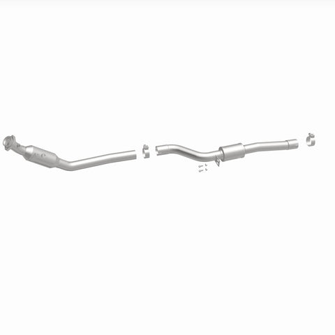 MagnaFlow Direct Fit Catalytic Converter 2013-2017 SL550 V8 4.6 OEM Underbody - 21-572