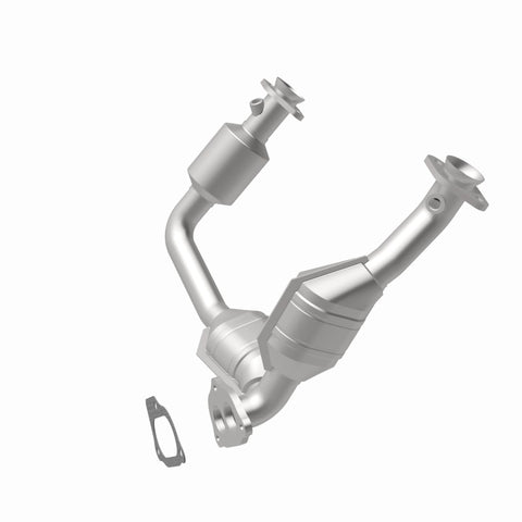MagnaFlow Direct Fit Catalytic Converter 03-04 Ranger 3.0L OEM - 49440