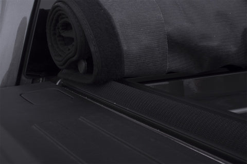 Lund 07-17 Chevy Silverado 1500 (6.5ft. Bed) Genesis Roll Up Tonneau Cover - Black - 96895