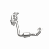 MagnaFlow 05-06 Jeep Grand Cherokee 5.7L Direct Fit Catalytic Converter - 4651709