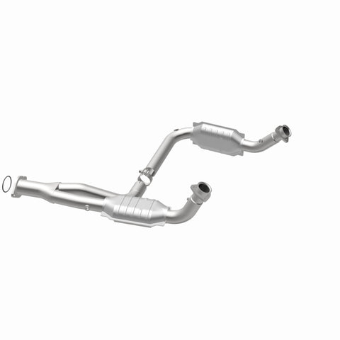 MagnaFlow Conv DF 07-09 Chevrolet/GMC Silverado/Sierra 2500 HD 6.0L Y-Pipe Assembly excludes Classic - 49644