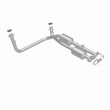 MagnaFlow Converter Direct Fit California Grade 96-00 GM Tahoe/Yukon/Escalade 5.7L - 4451453