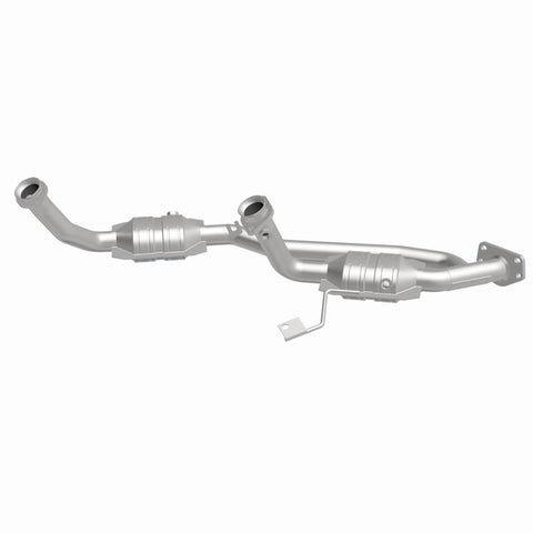 MagnaFlow Direct Fit Catalytic Converter 04 Ford Freestar 3.9L - 49079