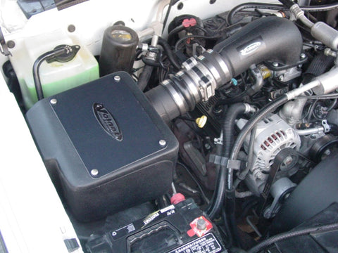 Volant 99-00 Cadillac Escalade 5.7 V8 Pro5 Closed Box Air Intake System - 15957
