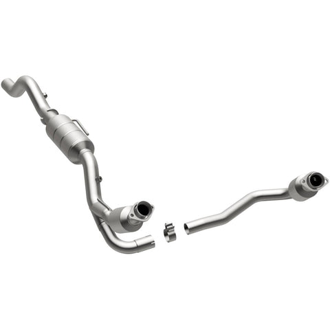 MagnaFlow Direct Fit Catalytic Converter 02-03 Dodge Durango 5.9L - 51351