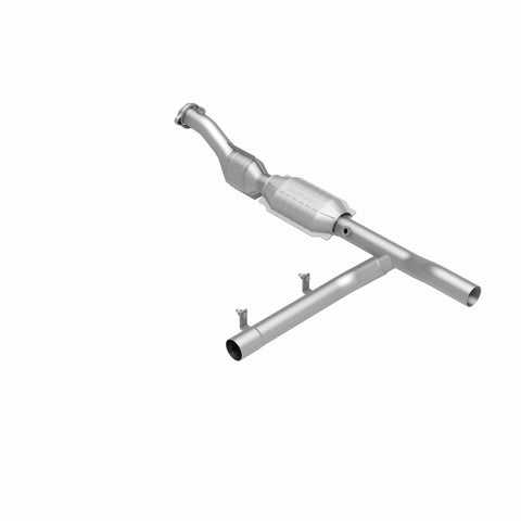 MagnaFlow Direct Fit Catalytic Converter 97-98 Ford Trucks 4.6L - 447134