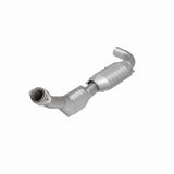 MagnaFlow Direct Fit Catalytic Converter 00-01 Ford F-150 4.6L 2wd - 93152