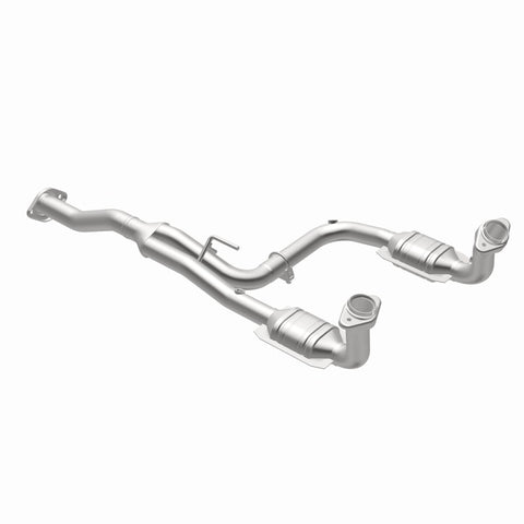 MagnaFlow Direct Fit Catalytic Converter 07 Jeep Liberty 3.7L OEM - 49186
