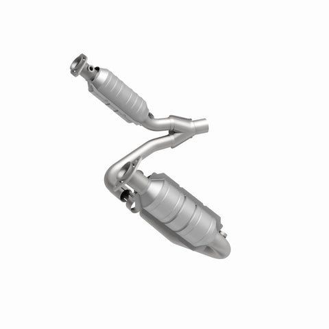 MagnaFlow Direct Fit Catalytic Conv 05-06 Dodge Dakota/2006 Mitsubishi Raider 3.7L Y-Pipe Assembly - 49462