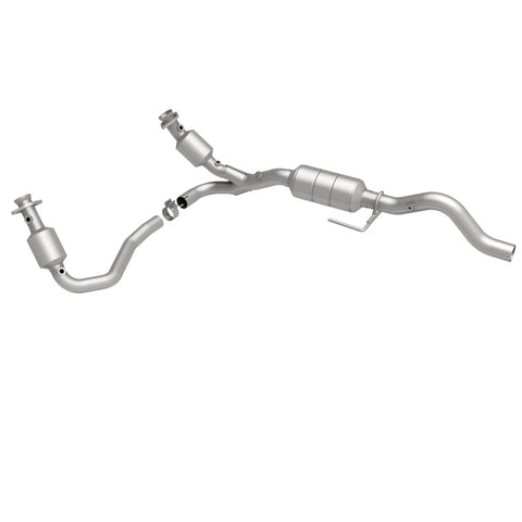 MagnaFlow Direct Fit Catalytic Converter 00-03 Durango 4WD 5.9L - 458050