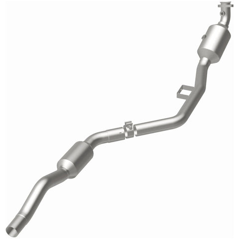 MagnaFlow Direct Fit Catalytic Converter OEM 2007 Mercedes-Benz E350 Underbody - 69.125in Length - 5411666