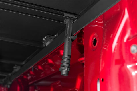 Lund 19-23 Chevrolet Silverado 1500 6.5ft Bed Genesis Tri-Fold Tonneau - Black - 950293