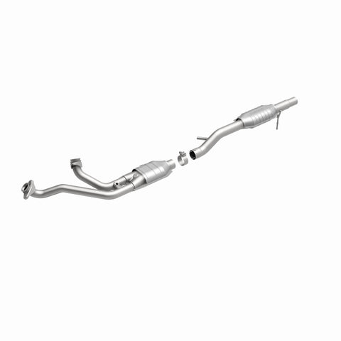 MagnaFlow Conv DF 87-93 Ford Bronco 4.9L / 87-95 F-150/F-250 (Non SD)/F-350 (Non SD) PU 4.9L (CA) - 334302