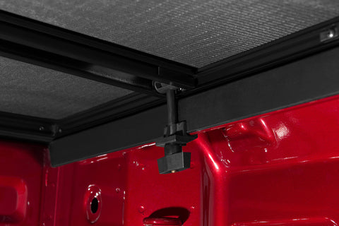 Lund 19-23 Chevrolet Silverado 1500 6.5ft Bed Genesis Elite Tri-Fold Tonneau - Black - 958293