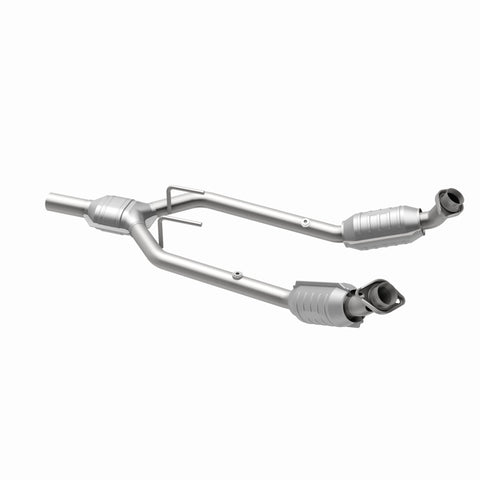 MagnaFlow Direct Fit Catalytic Converter 96-97 Mercury Cougar 3.8L - 444080