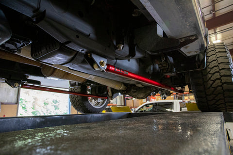 Wehrli 20-24 Chevy & GMC Duramax RCLB/CCSB/ECSB 60in. Traction Bar Kit - WCFab Grey - WCF100826-GRY