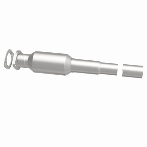 MagnaFlow Direct Fit Catalytic Converter 04-06 Mazda 3 2.0/2.3 Rear - 24178
