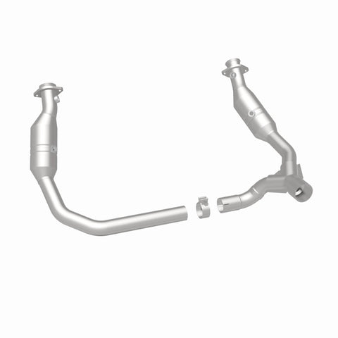 MagnaFlow Direct Fit Catalytic Converter 06-07 Ram 1500 4.7L Underbody - 52291