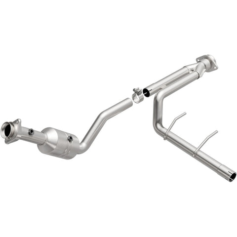 MagnaFlow Direct Fit Catalytic Converter 2011-2014 F-150 3.7L Underbody - 52156