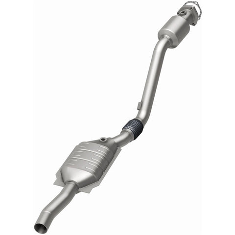 MagnaFlow Direct Fit Catalytic Converter 03 Volkswagen Passat 2.8L - 51589