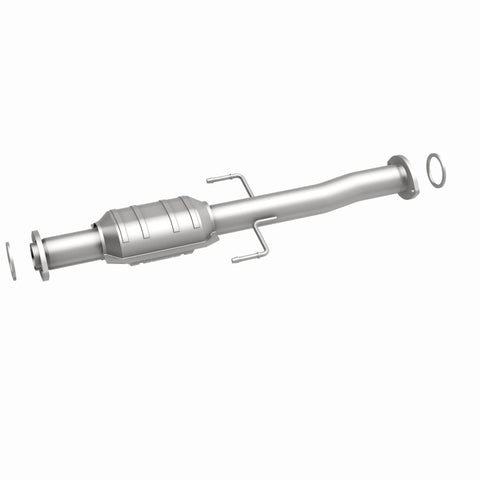MagnaFlow Direct Fit Catalytic Converter 02-04 Toyota Tacoma 2.7L Rear - 441757