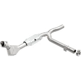 MagnaFlow Direct Fit Catalytic Converter 99-00 Ford F-150 4.6L - 447138
