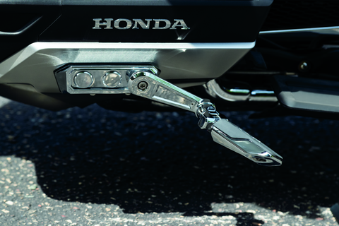 Kuryakyn Omni Cruise Mnt With Pegs Chrome - 6750