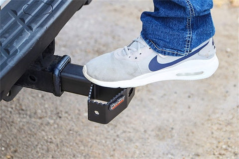 Dee Zee Universal Hitch Step - DZ15302S
