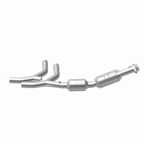 MagnaFlow Direct Fit Catalytic Converter 05-07 Ford E150 4.6L Passenger Side - 24308