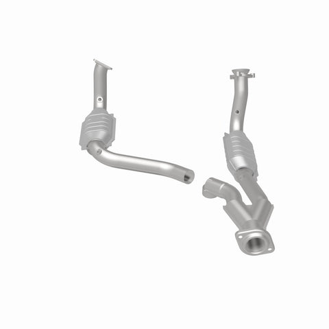 MagnaFlow Direct Fit Catalytic Converter 03-06 Chevy SSR 5.3/6.0 OEM - 49580