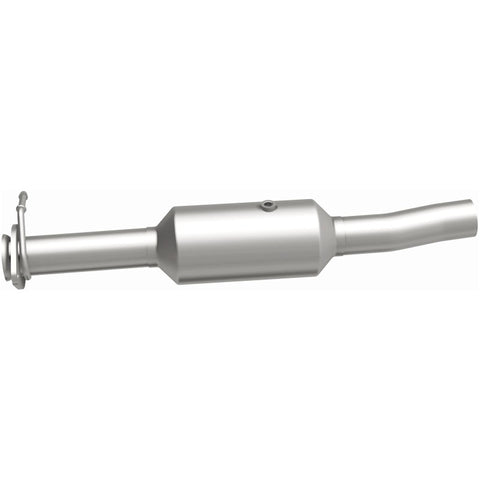MagnaFlow 09-10 Ford F-550 Super Duty V10 6.8L Rear Underbody Direct Fit Catalytic Converter - 280434