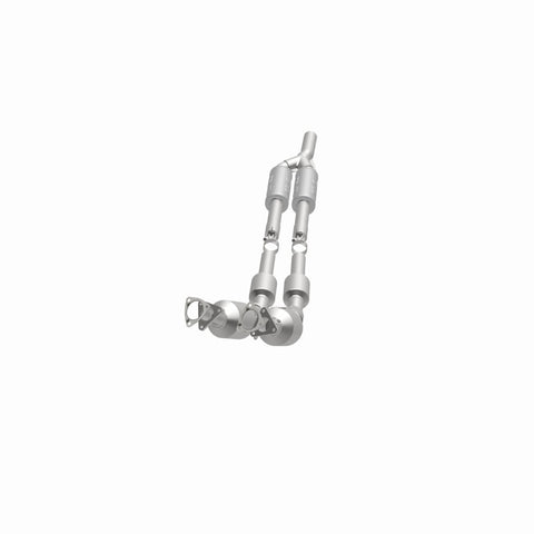 MagnaFlow Direct Fit Catalytic Converter 2012-2015 Passat (B7) 3.6L V6 OEM Grade - 52938