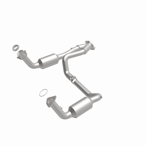 MagnaFlow 04-06 Chevrolet Silverado 1500 5.3L Direct Fit Catalytic Converter - 4651097